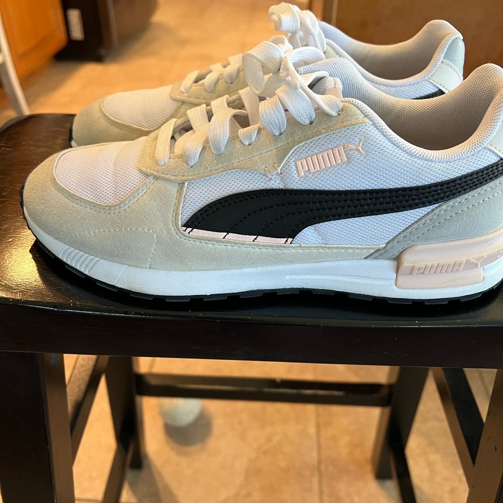 Puma White and Black Sneakers